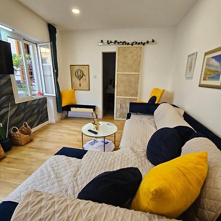 Place 4 U Studio Center Задар Екстериор снимка