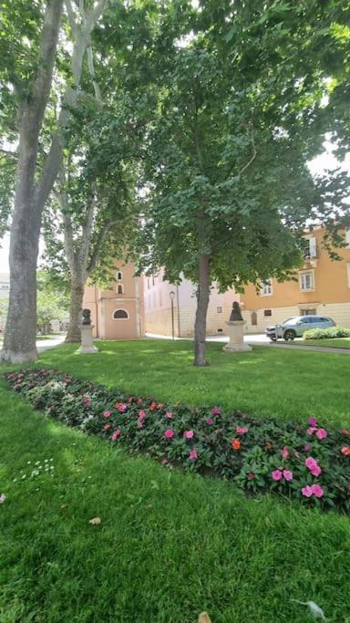 Place 4 U Studio Center Задар Екстериор снимка